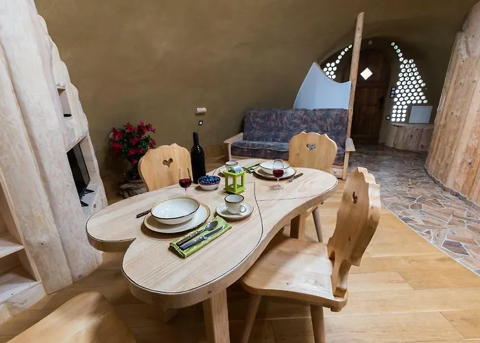 Apartma Zemljanka ليوتومير